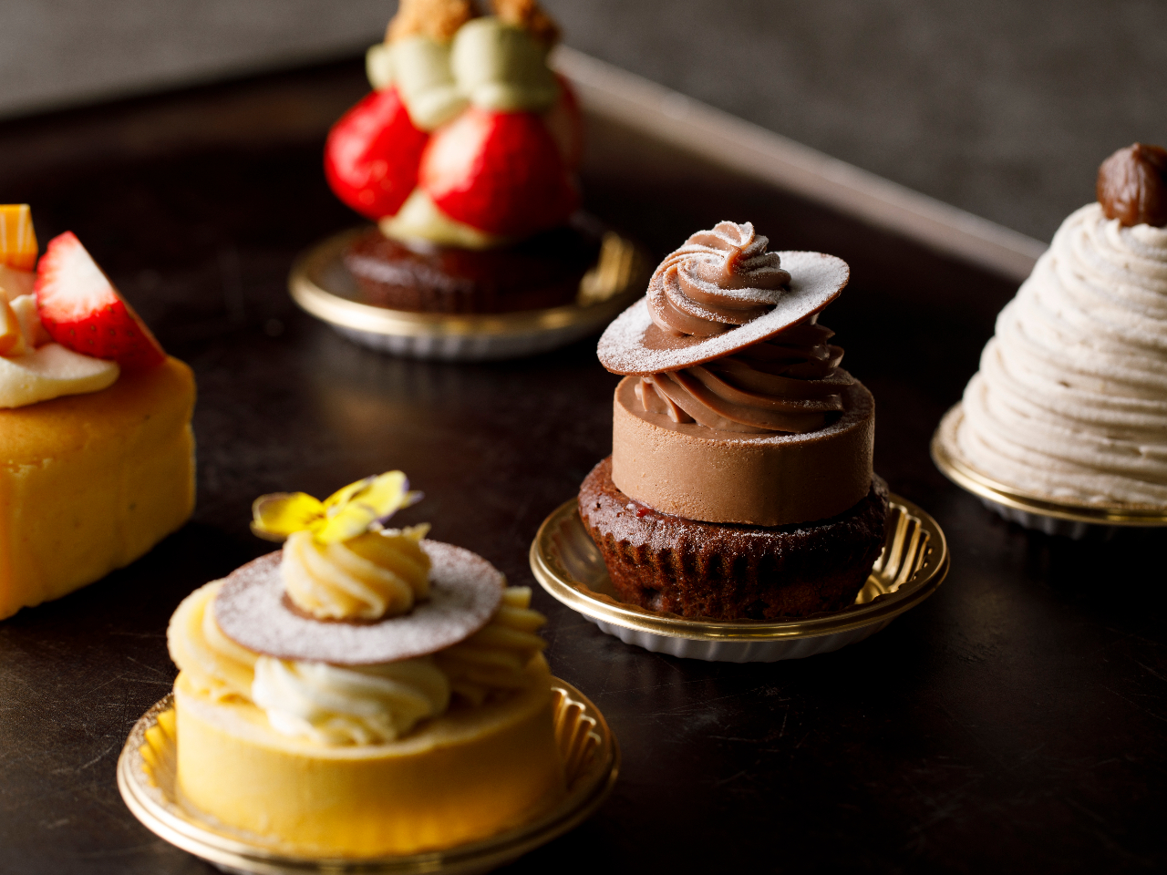 手作りケーキは・・・美味しいですよ♪