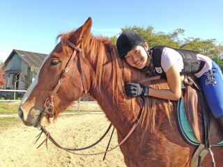 二人乗り 引き馬体験 小さなお子様と大人の方で楽しく一緒に乗馬 二人乗り 引き馬体験 小さなお子様と大人の方で楽しく一緒に乗馬