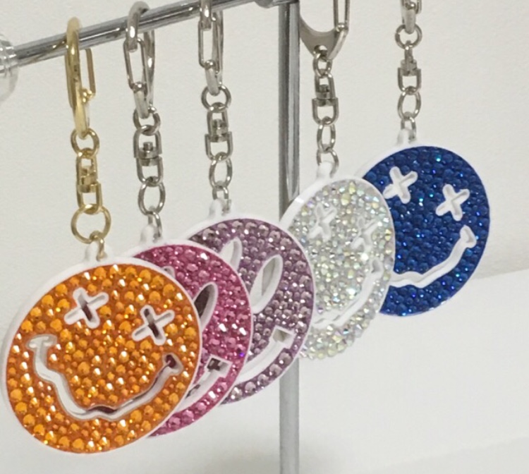 キランキラン お好きなカラーで可愛いキーホルダーデコ デコレーションアートアカデミー大阪校 じゃらん遊び体験 キランキラン お好きなカラーで可愛いキーホルダーデコ デコレーションアートアカデミー大阪校 じゃらん遊び体験