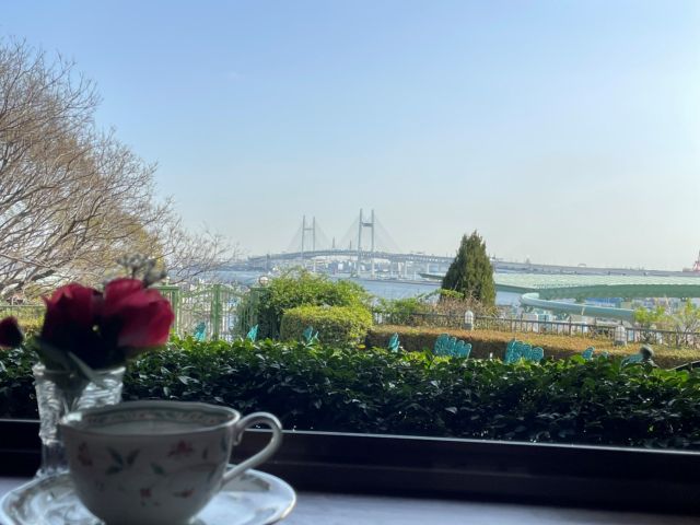 Yamateフルコース ベイブリッジを中心にした横浜港を眺めながら素敵なランチを 港の見える丘公園展望台に隣接 Kkrポートヒル横浜 山手ローズテラス じゃらん遊び体験 Yamateフルコース ベイブリッジを中心にした横浜港を眺めながら素敵なランチを 港の見える丘公園展望台に隣接 Kkrポートヒル横浜 山手ローズテラス じゃらん遊び体験