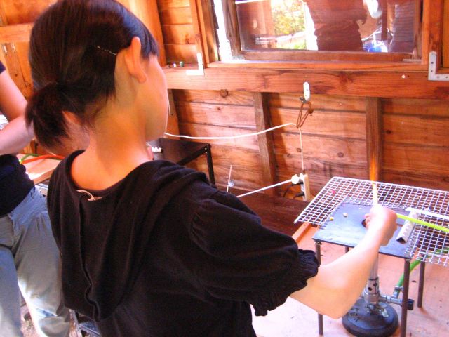 とんぼ玉集中して制作中です。