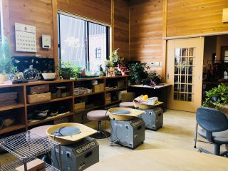 香川県さぬき市 陶芸体験 手びねり体験 粘土1kgで好きな作品を作ろう カフェ併設のオシャレな工房 陶芸ラボそら じゃらん遊び体験 香川県さぬき市 陶芸体験 手びねり体験 粘土1kgで好きな作品を作ろう カフェ併設のオシャレな工房 陶芸ラボそら じゃらん遊び体験