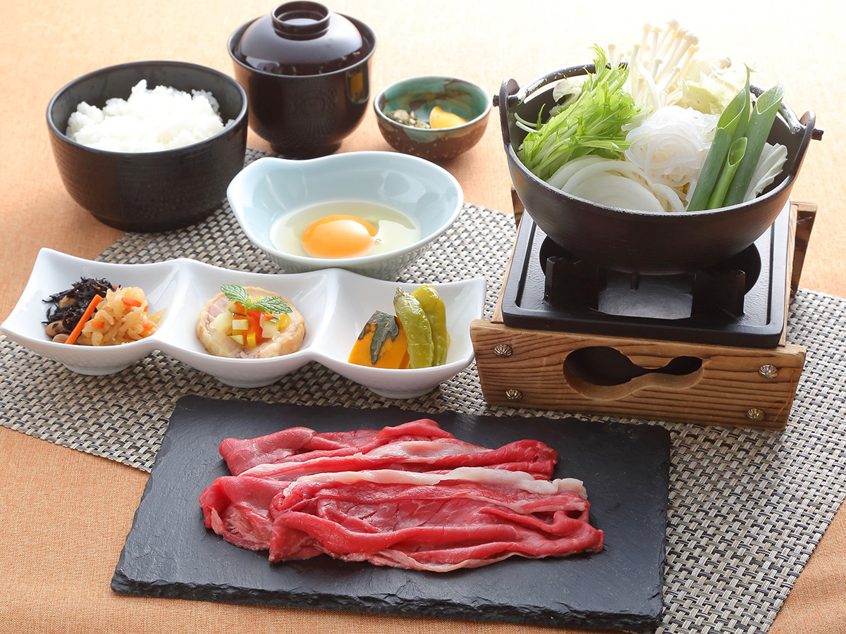 ランチ お勧め 京のおばんざい3種と京都牛 黒毛和牛 すき焼き コロナ感染予防対策中 カップル 女性同士 ファミリーに人気 ホテルビナリオ 嵯峨嵐山 コミュニティ嵯峨野内 じゃらん遊び体験