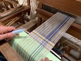 西表島 天然素材で染めた糸 思い出を織り込む機織り体験 栞 体験工房 ゆくい じゃらん遊び体験 西表島 天然素材で染めた糸 思い出を織り込む機織り体験 栞 体験工房 ゆくい じゃらん遊び体験