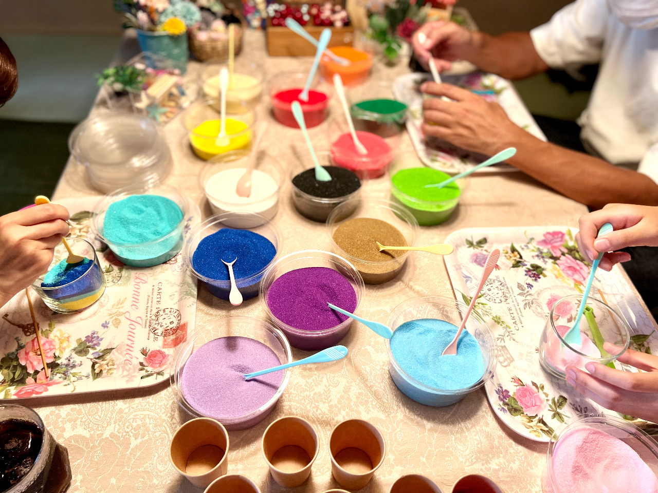 �O���X�T���h�A�[�g�̌���D���ȐF�̍��S�F��I��Ő��삵�܂��I�@�Ō�ɍD���Ȃ�����������Ċ����ł���