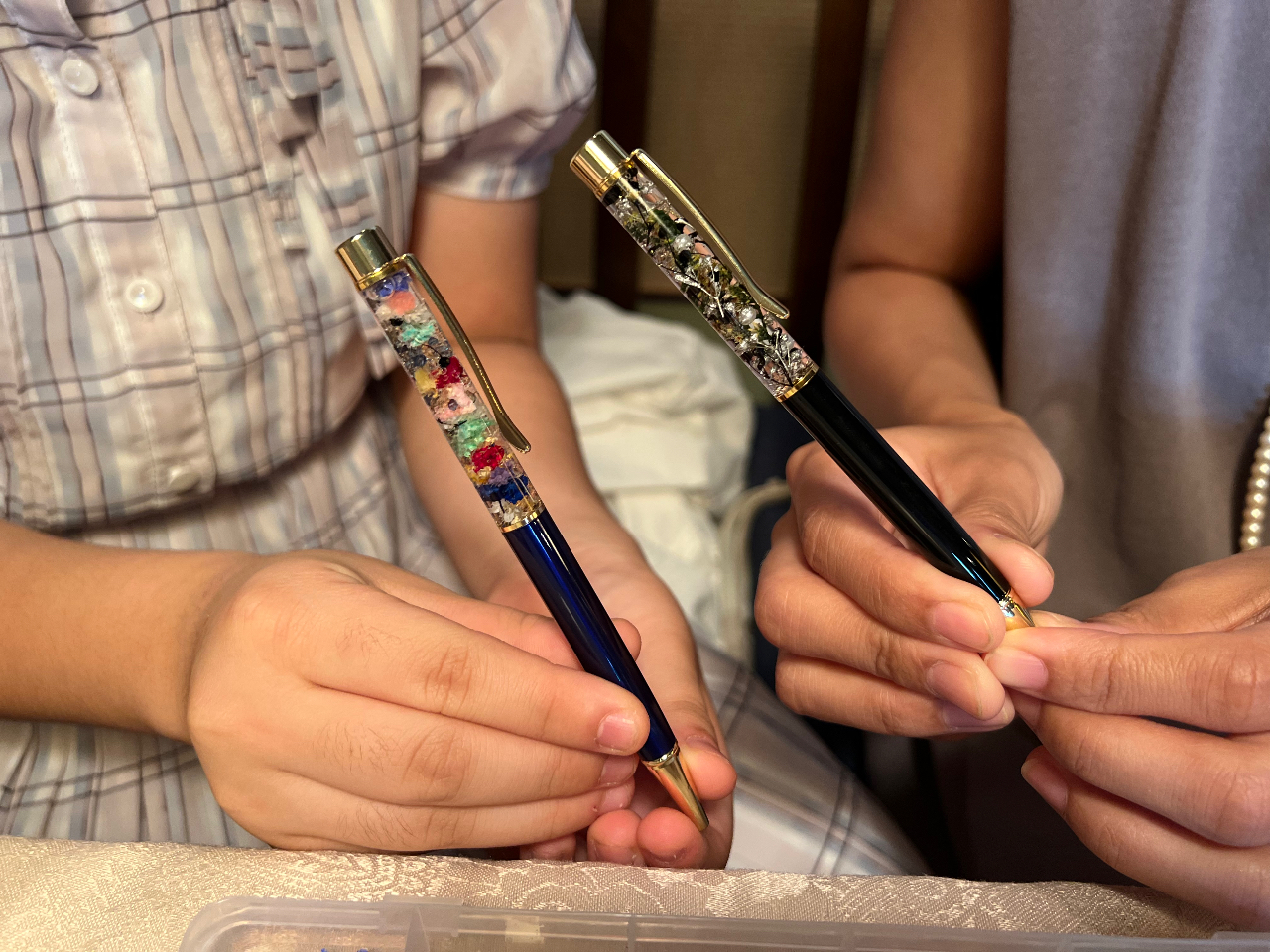 �n�[�o���E���{�[���y���̌��􏬊w�Z6�N���ƃ}�}�̍�i�ł���