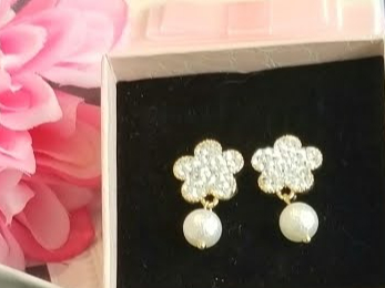 カットガラスでキラキライヤリングorピアス作り