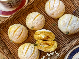 米粉のかぼちゃのクリームチーズパン