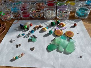 世界にひとつのアクセサリーを作りましょう!