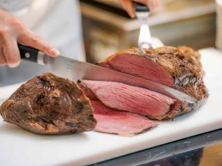 沖縄県産和牛のローストビーフ