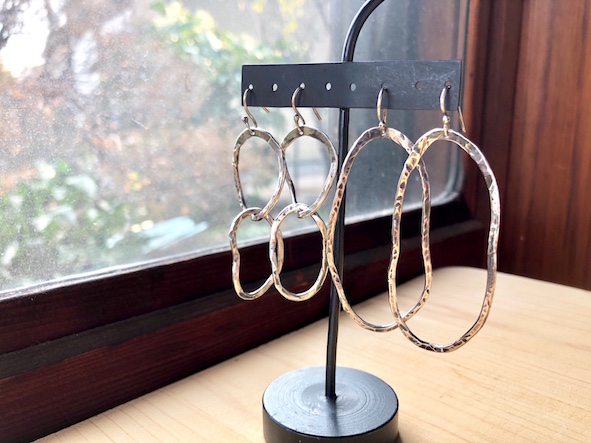 【シルバーアクセサリー作り|ピアス・イヤリング作製】犀川を眺める風情ある町屋でア...