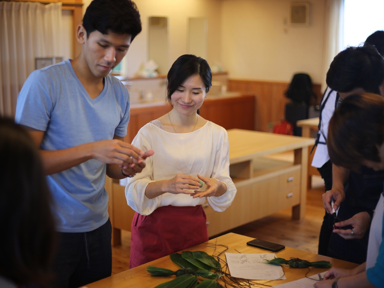 【新潟・十日町・名物お菓子】新潟の伝統食 「笹団子」作り体験 お友達同士やお子様...