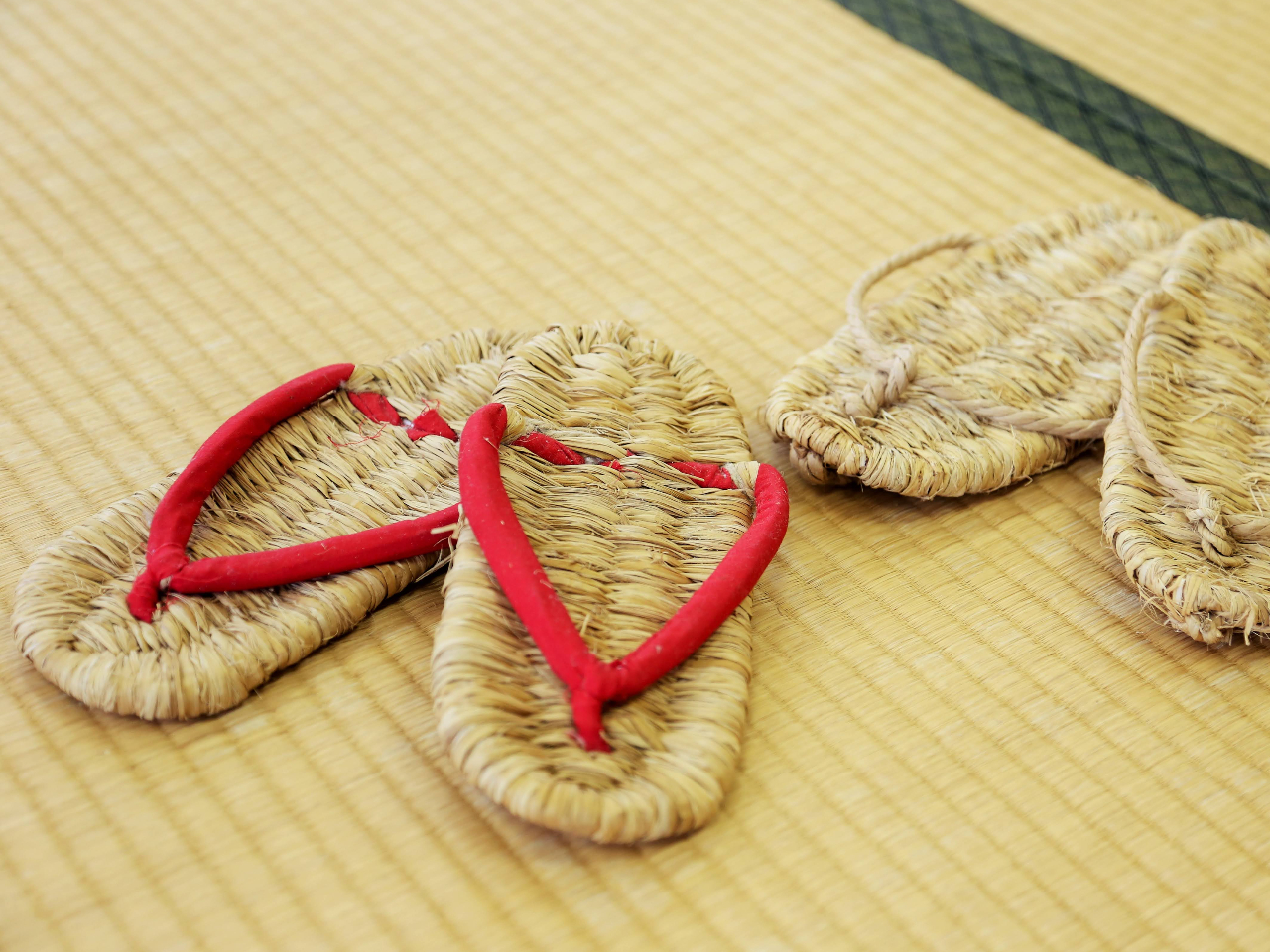 `IȂ炼ƁAJtȕzADȕIׂ܂B@zźADȂ̂RɑIׂ܂B