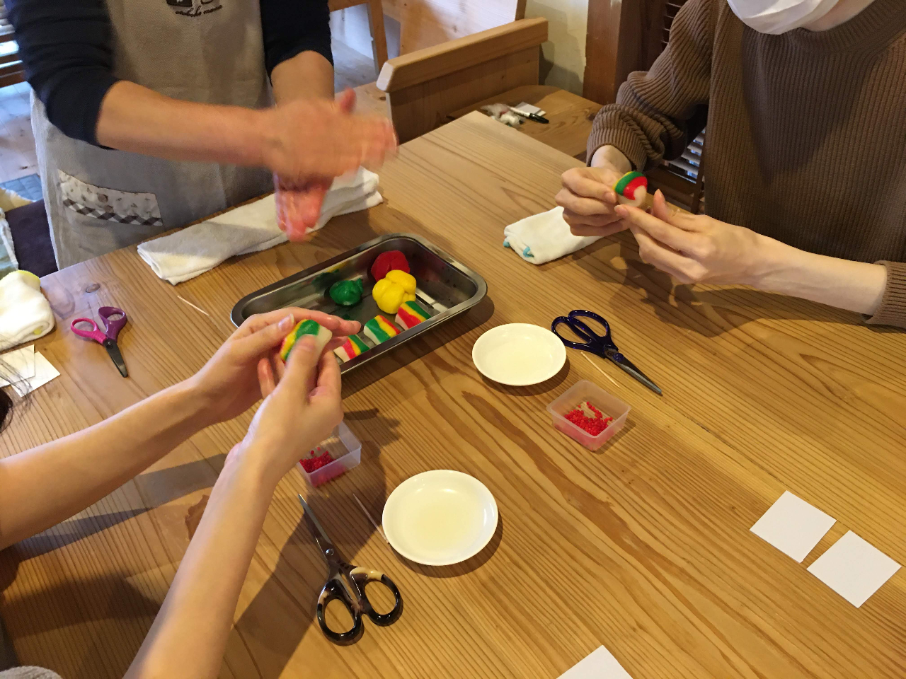 n̖lɋȂAĕ˂Ƃ납n߂܂