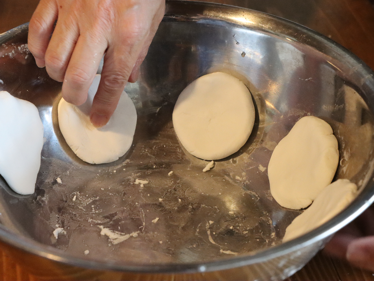 �n��̖��l�ɋ����Ȃ���A�ĕ������˂�Ƃ��납��n�߂܂�