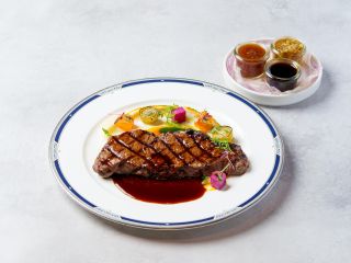 サーロインステーキ(250g) トリオソースセレクション イメージ写真