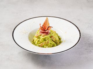 青豆・空豆・枝豆を使ったクリームスパゲティ 生ハムを添えて(6/1〜6/15)イメージ写真