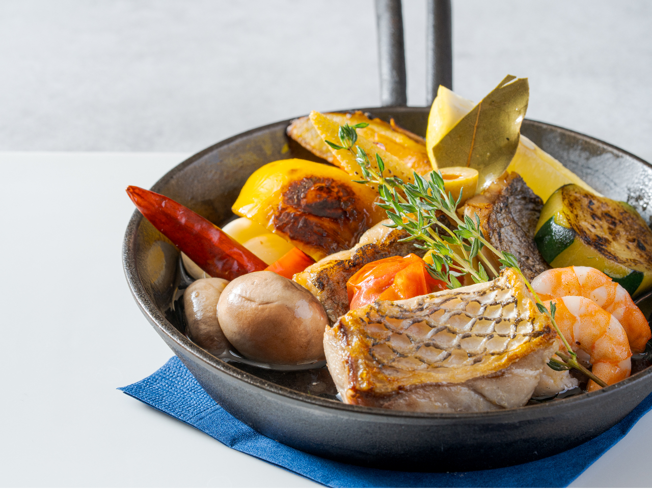 �P�⥑������̃A�q�[�W���d���āi8/1�`8/31�j�C���[�W�ʐ^