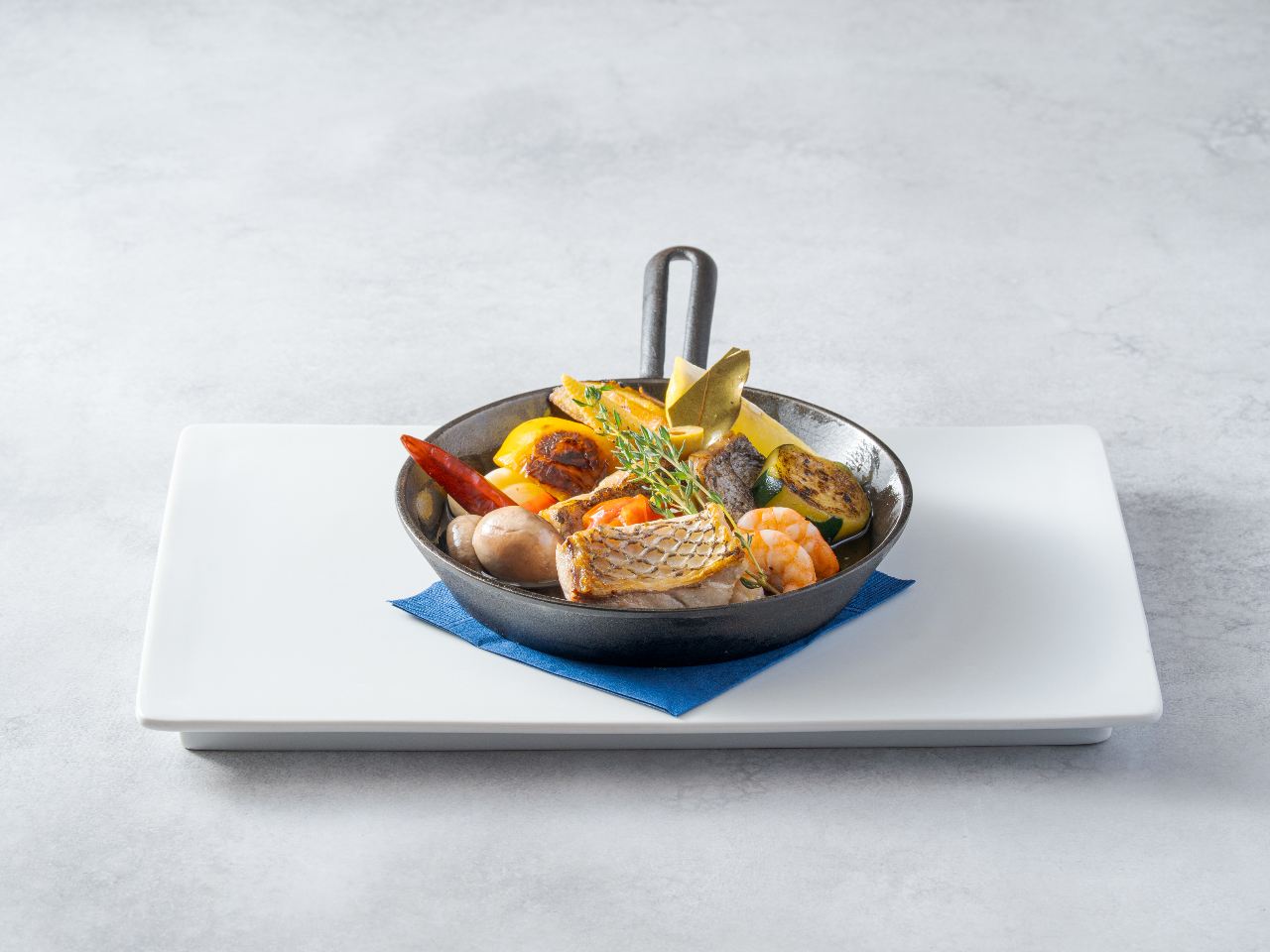 �P�⥑������̃A�q�[�W���d���āi8/1�`8/31�j�C���[�W�ʐ^