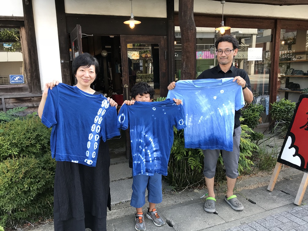 兵庫 姫路 手ぶらで古民家のゆったり空間で藍染体験 ストール エコバッグを自分好みに染める 藍染め草木染体験工房 棉屋 じゃらん遊び体験