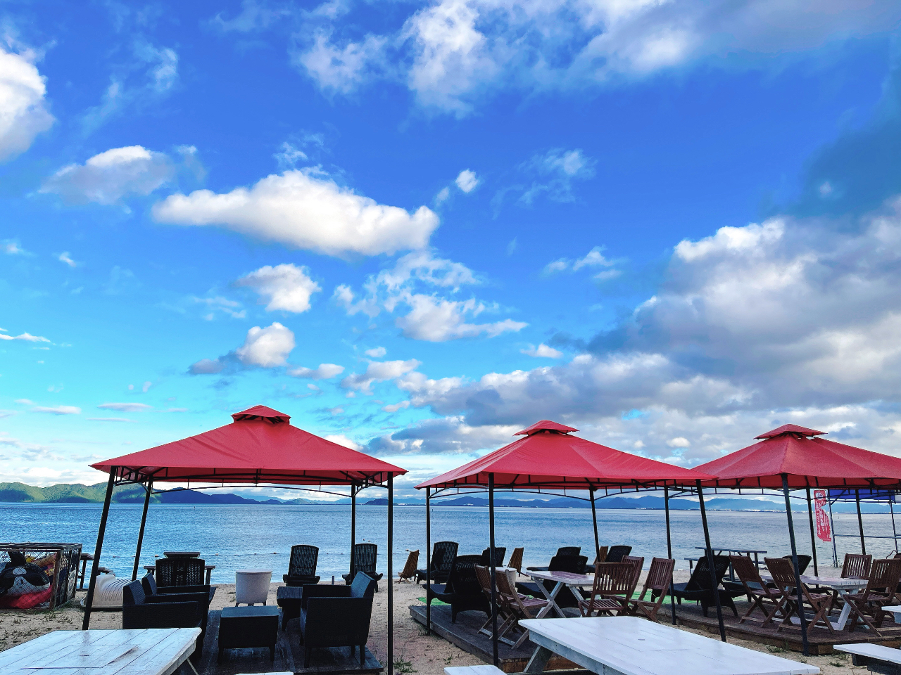 ڂ̑O͂i΁BASOBIWAr[`͔i΂̒łxB