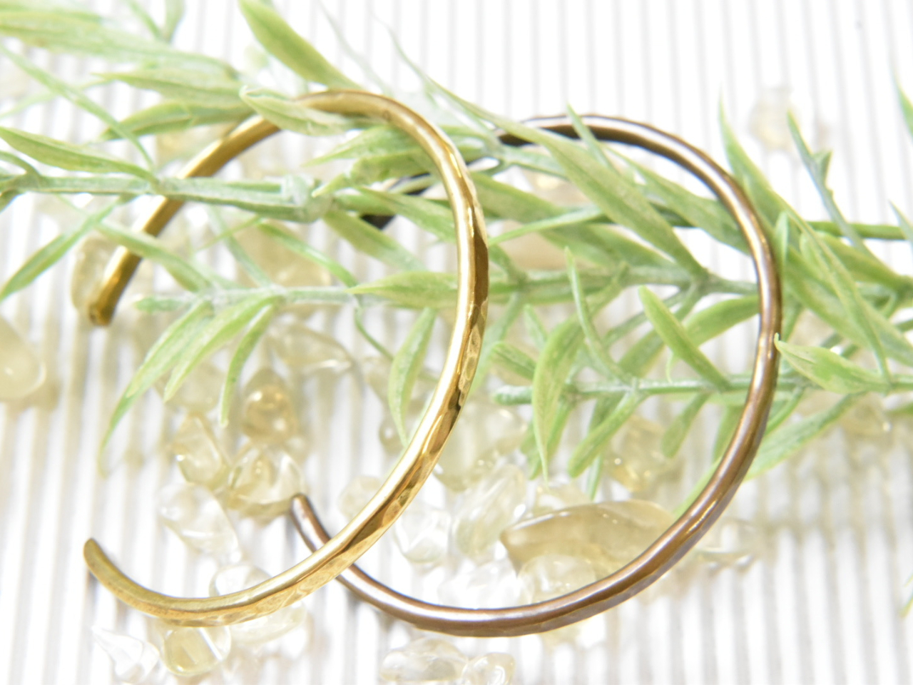 ^J(uX)̃oOB͑^CvłAׂ^Cvł܂Bł܂B