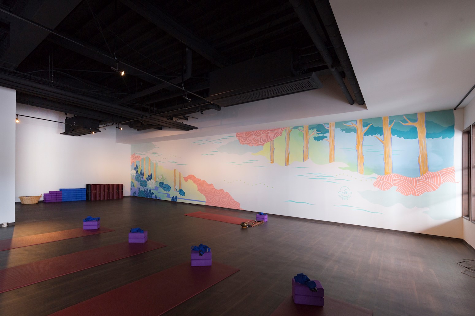 英語でヨガ 本格的ヨガスタジオで外国人の先生から英語でヨガを学べる 全てのレベルの方対象なので初心者の方でも安心して参加できます Komorebi Yoga じゃらん遊び体験 英語でヨガ 本格的ヨガスタジオで外国人の先生から英語でヨガを学べる 全てのレベルの方対象なので初心者の方でも安心して参加できます Komorebi Yoga じゃらん遊び体験