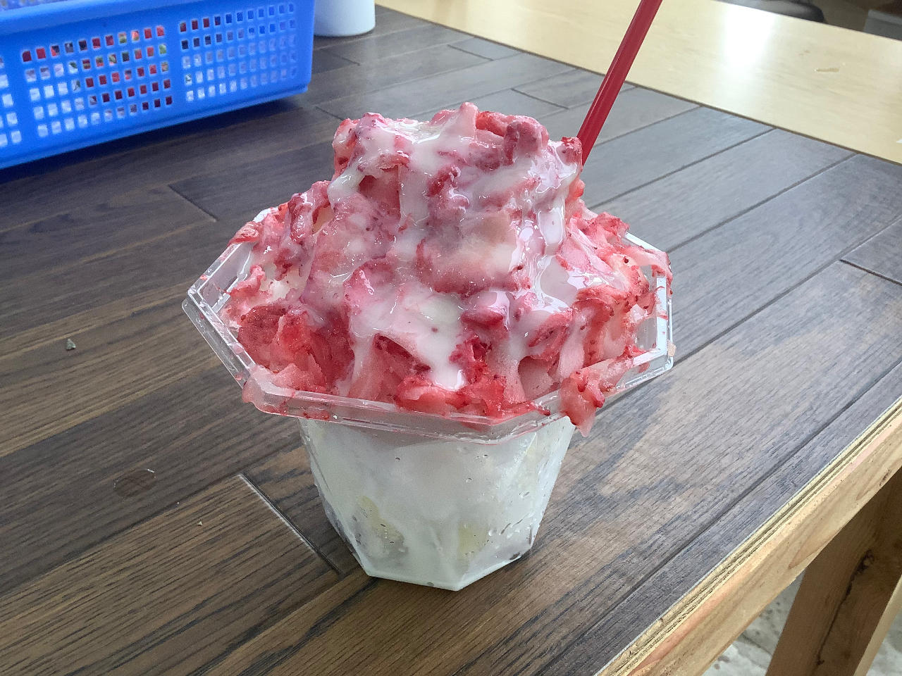 かき氷や、削りイチゴも販売しております♪