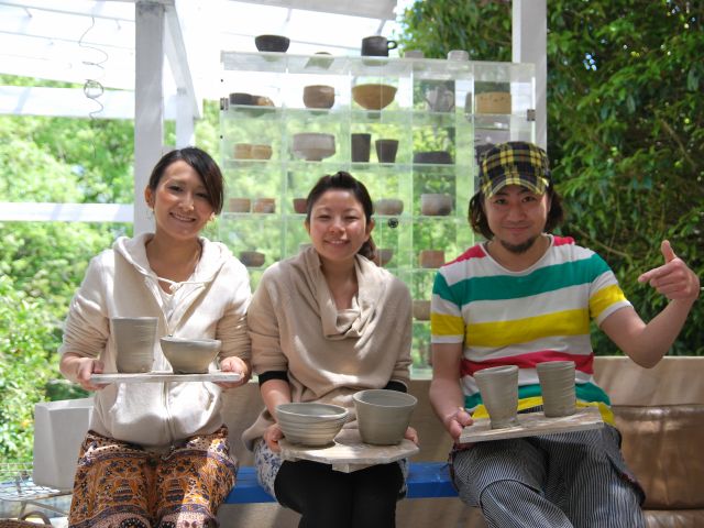 伊豆高原の大室山のふもとの森の中の工房です。