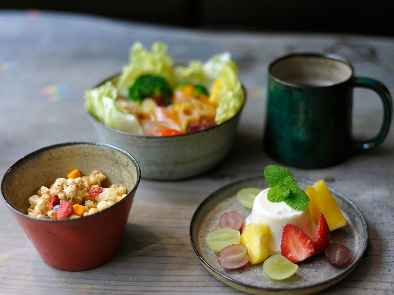 オプションで、当工房所属の人気作家の作品と同デザインの焼き上がりを選べます。