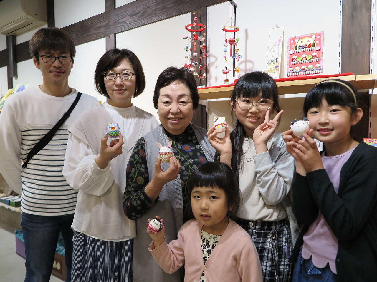 お子様からご年配の皆様まで、ご家族で楽しめる手作り体験を!