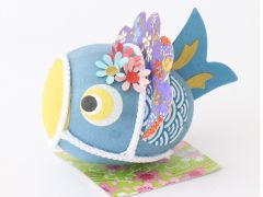 材料パーツでオリジナルも! ちりめん、和紙紐、ビーズなどメーカーの体験ならでは!