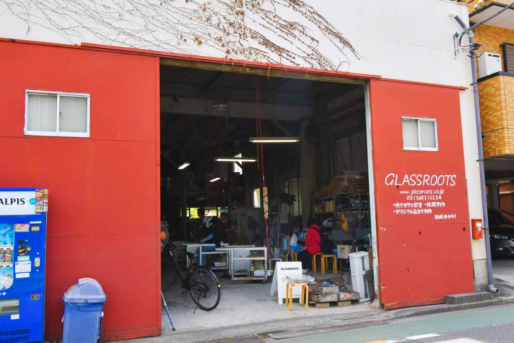 �Ԃ��傫�ȓS�����ڈ�ł���