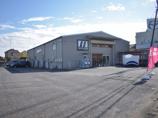 �W���̊O�ςł��B�L�X�Ƃ����������ԏ�I�傫�ȃ]�E���ڈ�ł��B