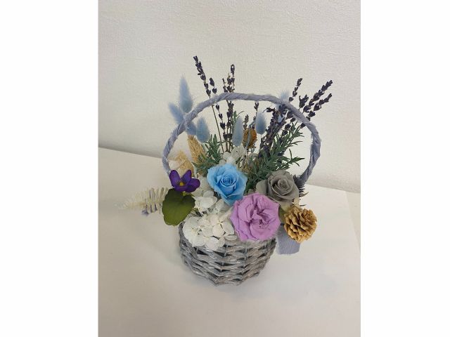 教室でのプリザーブドカリキュラム作品です。いろんな素材を使って流行のスタイルを楽しめます。