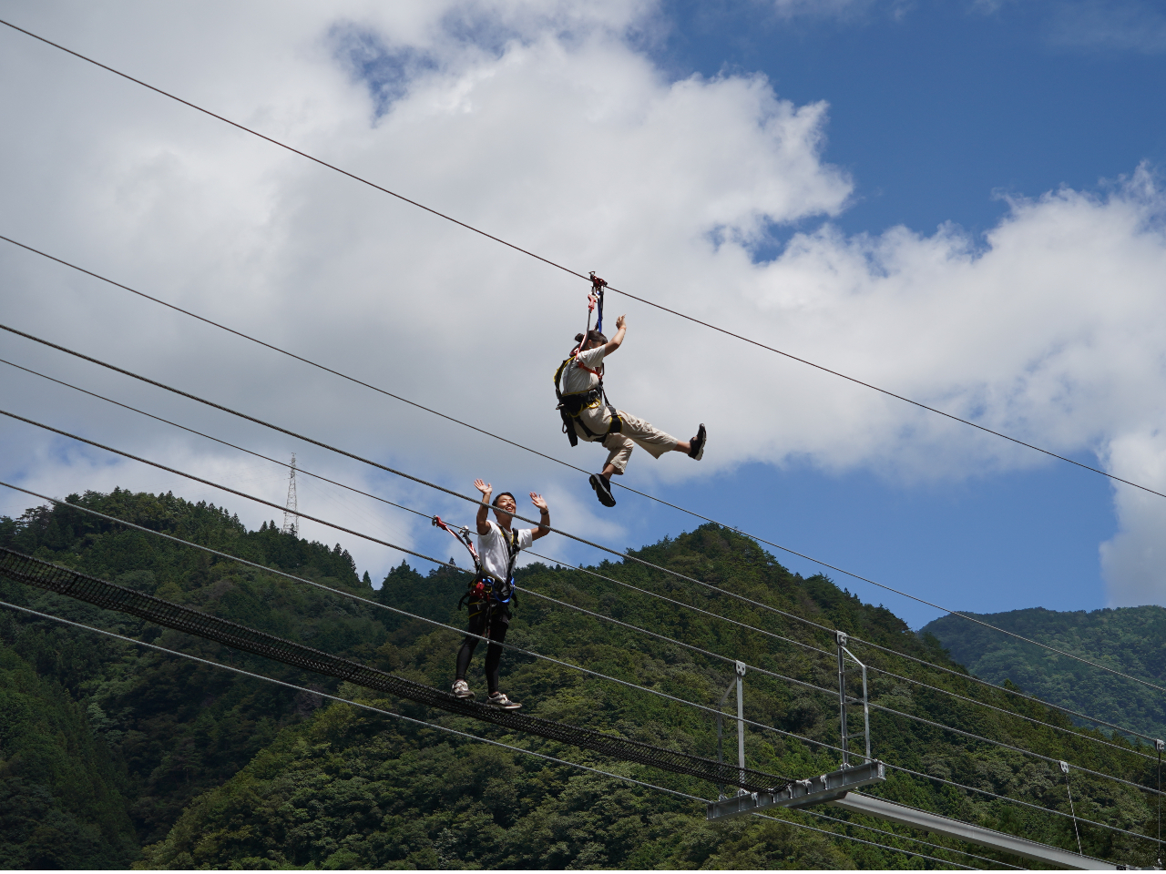 �u�݂苴�v�ɕ��݂����W�b�v���C���I