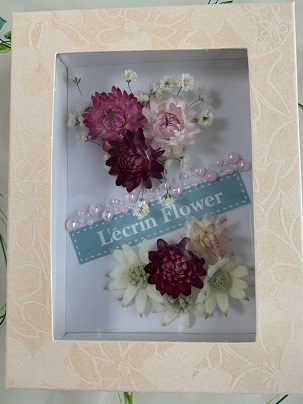 レカンフラワーづくり体験 たくさんのお花の中からお好きなものを選んで自由にデザインして 花の宝石箱 を作りましょう アトリエ ルブラン じゃらん遊び体験
