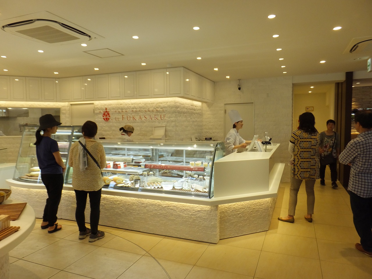 u_ѐYȔF_ƃXC[cJtFvXC[c̑ɃpX^AhAȂǂ̌yH܂B̂Ăَq܂̂ŁAyYɂł傤H