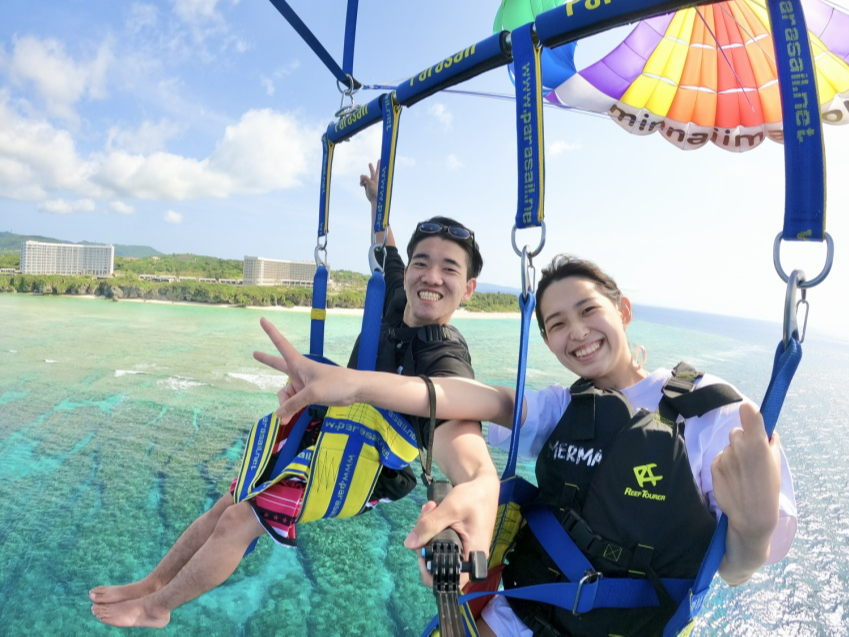 パラセーリング+美ら海水族館チケット付き・沖縄北部・本部港発》お得なセットプラン☆大型パラセーリング船使用☆Gopro11無料レンタル☆ロープの長さ200ｍ☆ドリンク・飴玉サービス！！/マリンショップ  マーメイド - じゃらん遊び体験