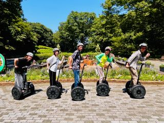 移動が楽しいセグウェイなら、広い園内の移動も自由自在
