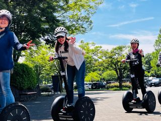 移動が楽しいセグウェイなら、広い園内の移動も自由自在