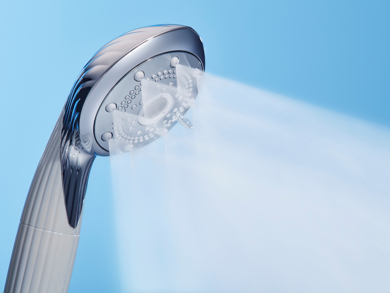 �����嗁��̃V�����[�w�b�h��ReFa�𓱓��B4�̐����͂��D�݂Œ����ł��܂���