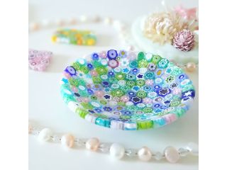 ミルフィオリ8cm小皿★アクセサリートレイ、食品用皿としてや、玄関に置いて車のキートレイなどおしゃれに演出してくれます♪