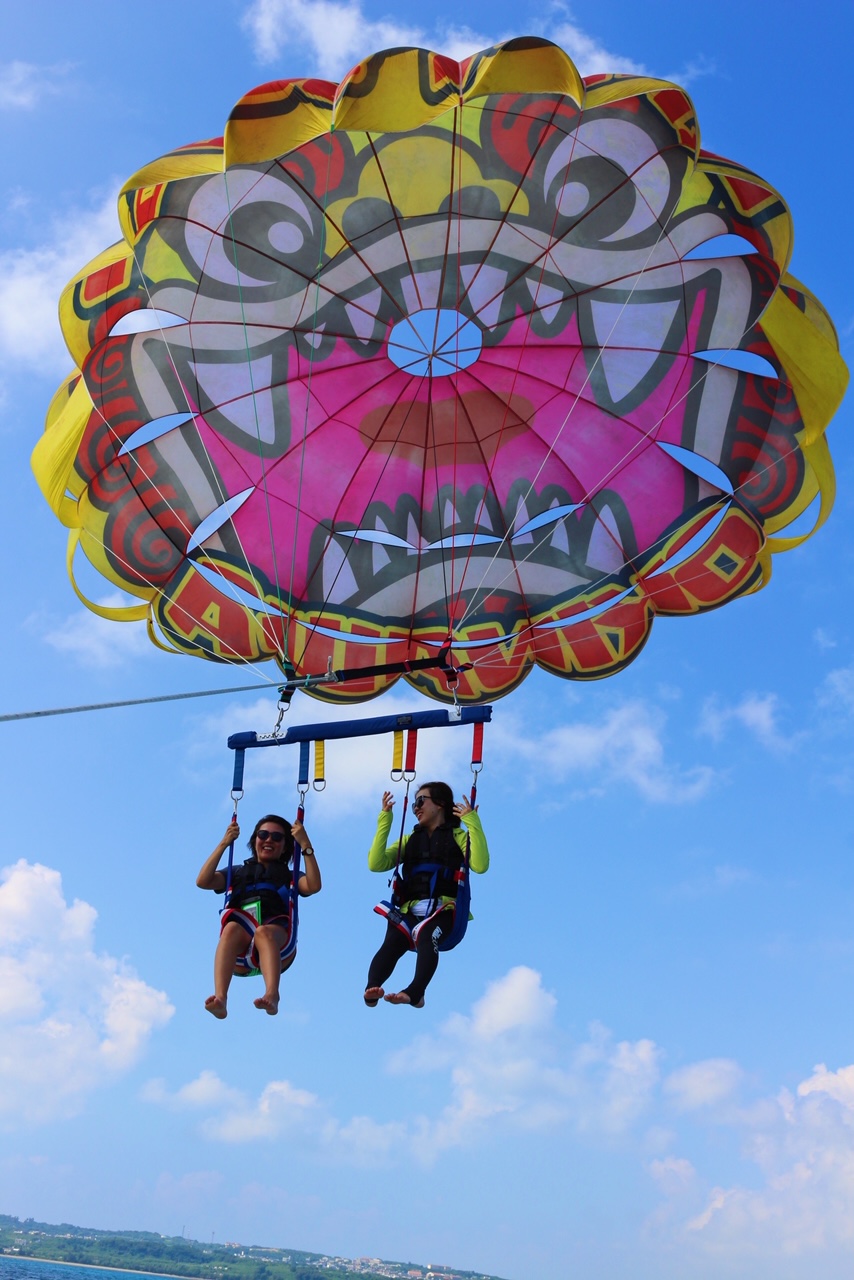 沖縄の澄み切った空からの絶景をお楽しみいただけます!