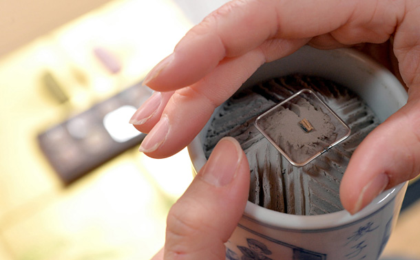 【プチ聞香(もんこう)体験】2種類の香木を香道の作法に則って味わう体験です