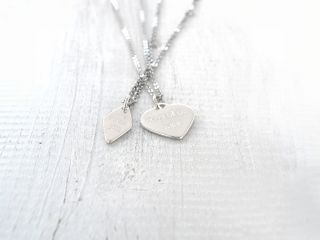 お二人の記念日やご旅行の思い出にシルバーのペアペンダントを手作りしてみませんか。