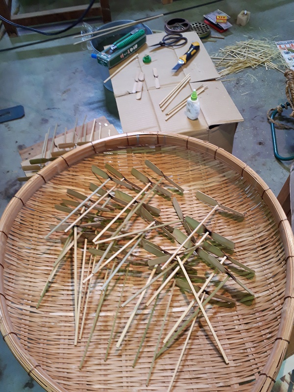 昔ながらの竹とんぼが作れます!