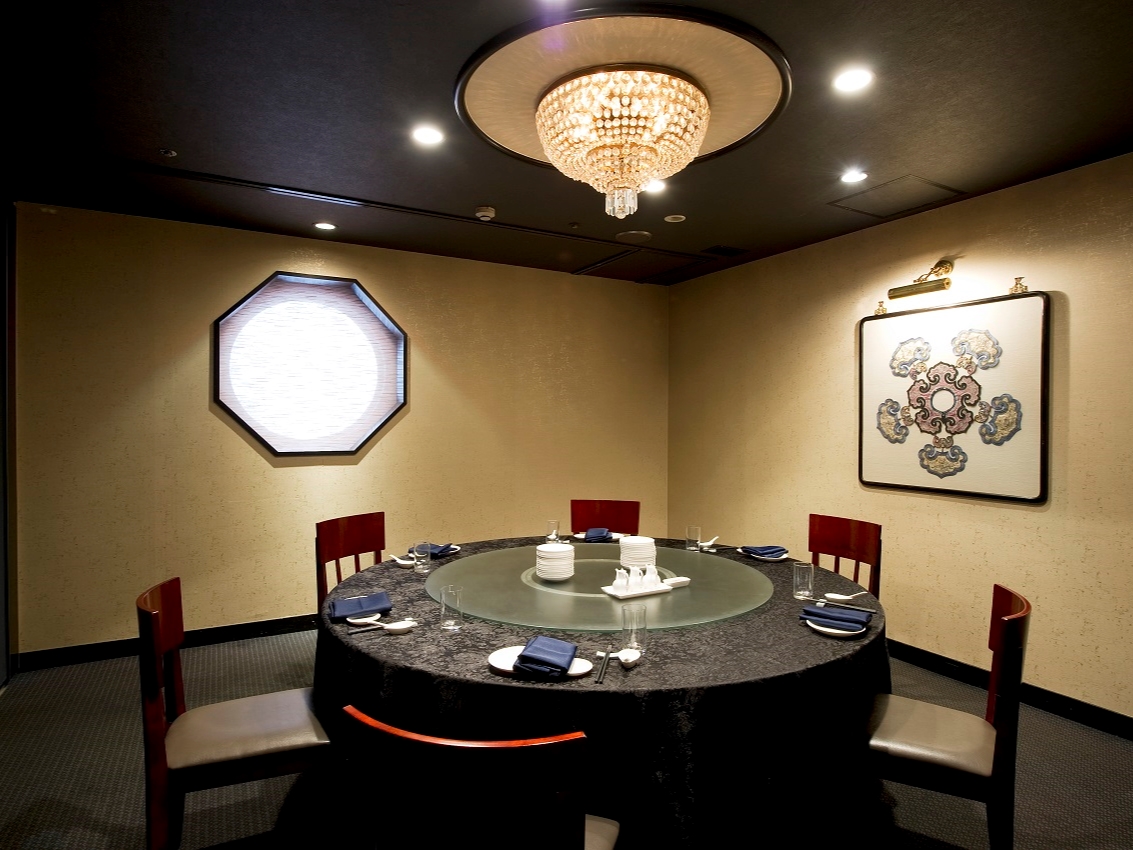 個室は5部屋をご用意。様々なシーンでご利用頂けます。