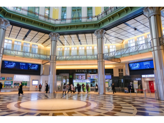 東京駅丸の内南口改札を出たところで集合です。