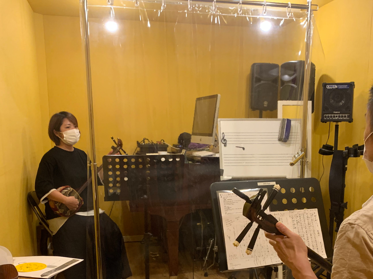 �Ί_���o�g�̃A�[�e�B�X�g�؍؎}�搶�ɂ��O�����b�X���B�H�H�l(�O���̊y��)�̓ǂݕ���A����̖��w����|�b�v�X�܂ŗl�X�ȋȂ̃��N�`���[�����{���B(�v���O���X�u�t)